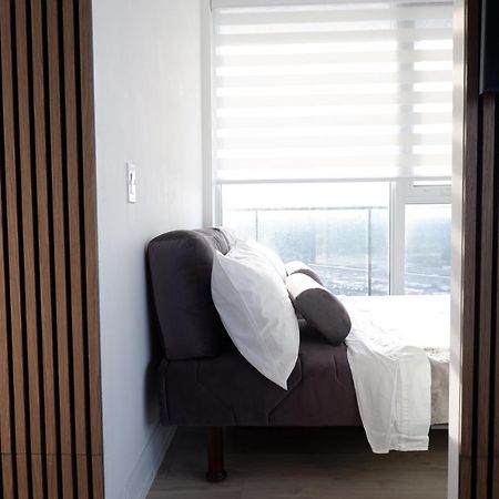 Modern Luxury Waterfront Condo Μισισάουγκα Εξωτερικό φωτογραφία