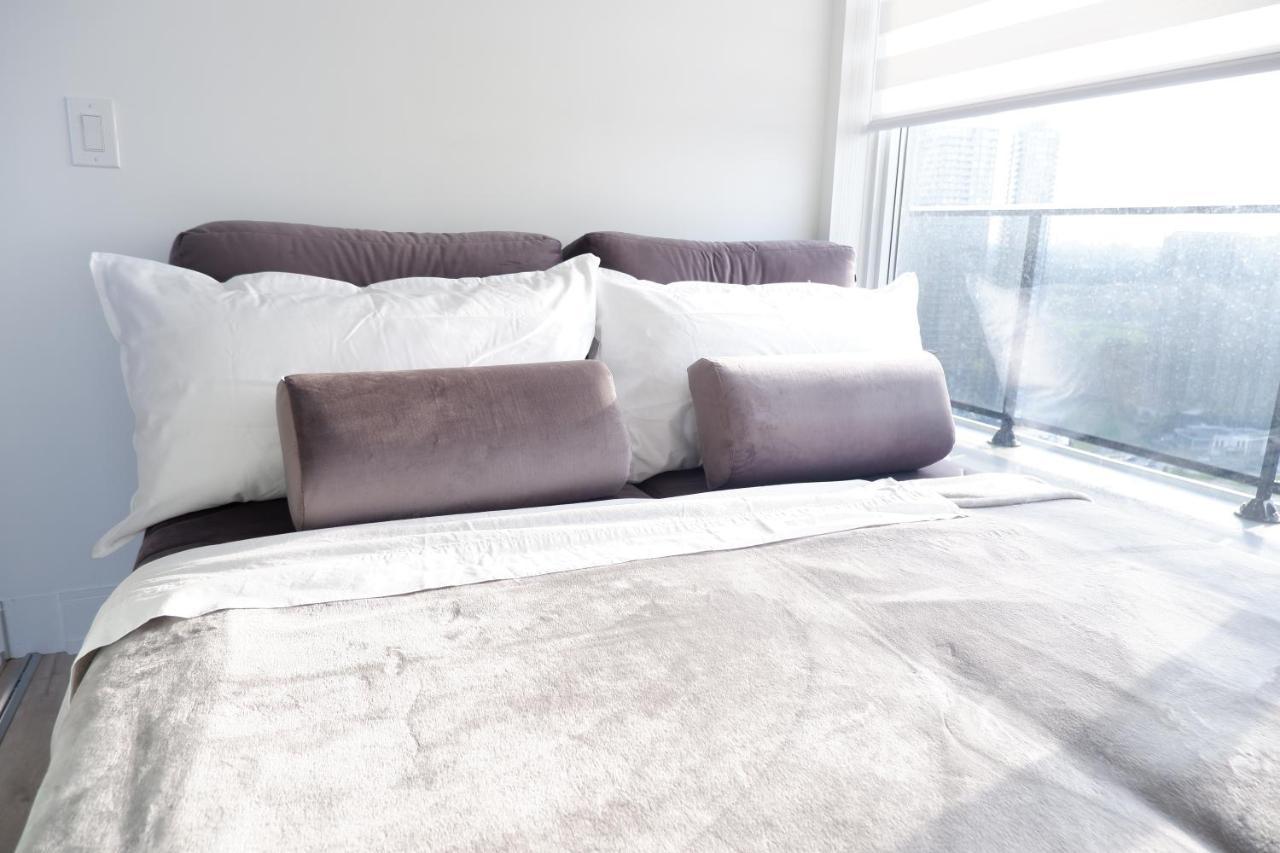 Modern Luxury Waterfront Condo Μισισάουγκα Εξωτερικό φωτογραφία